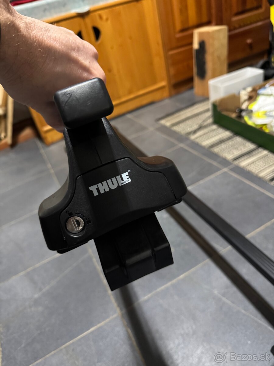 Predám strešné nosiče THULE - 4