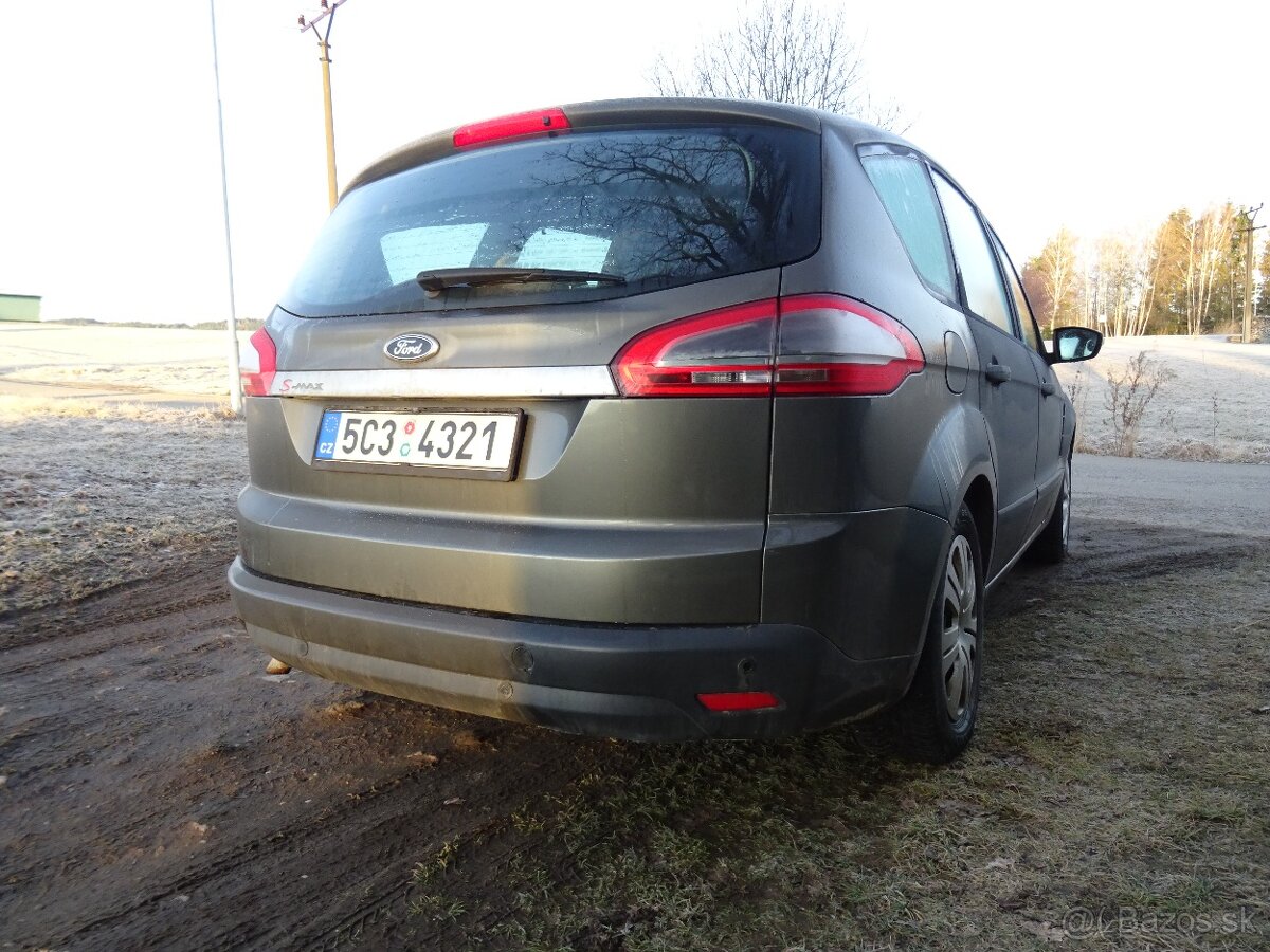 Ford S-MAX 2.0i 107Kw 2x sada kol, 7 míst - 4