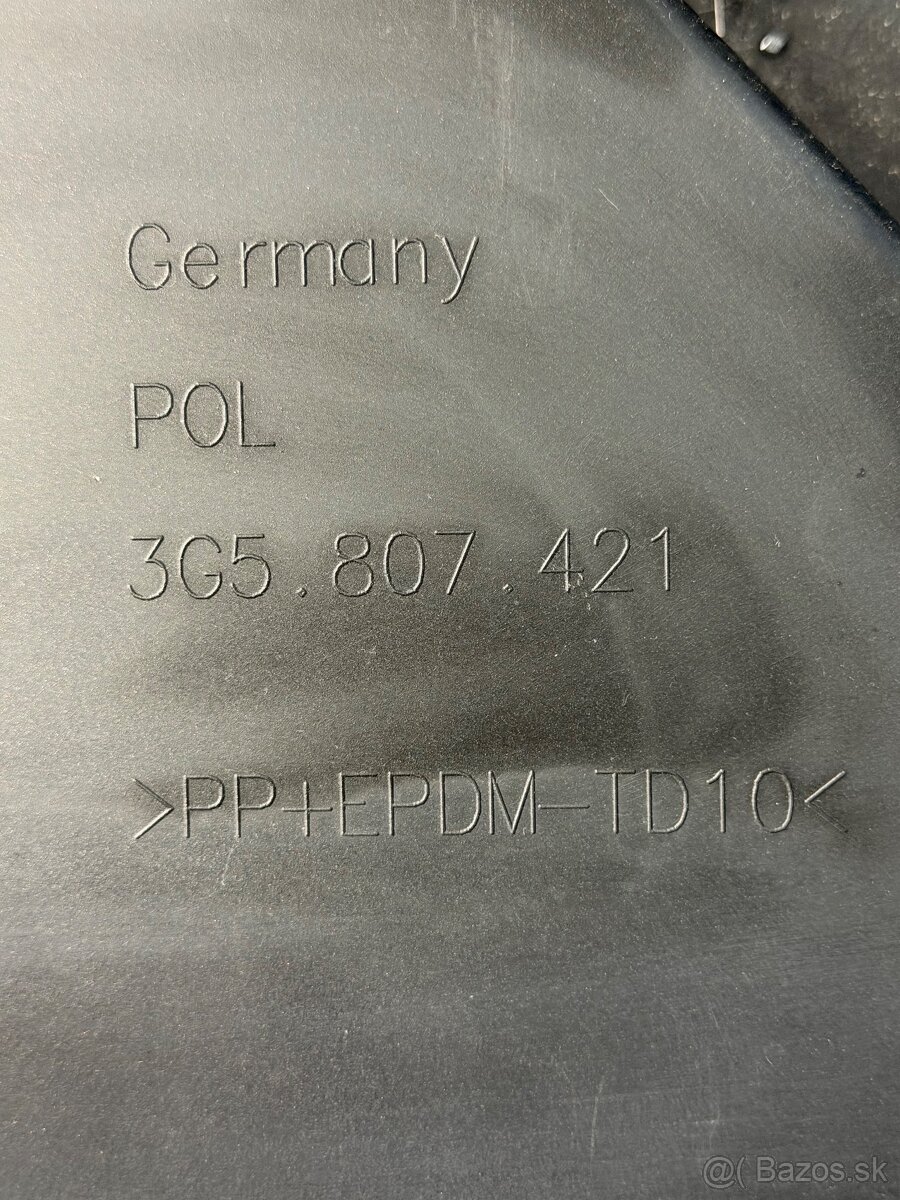 Zadný narazník VW Passat B8 2017 - 4