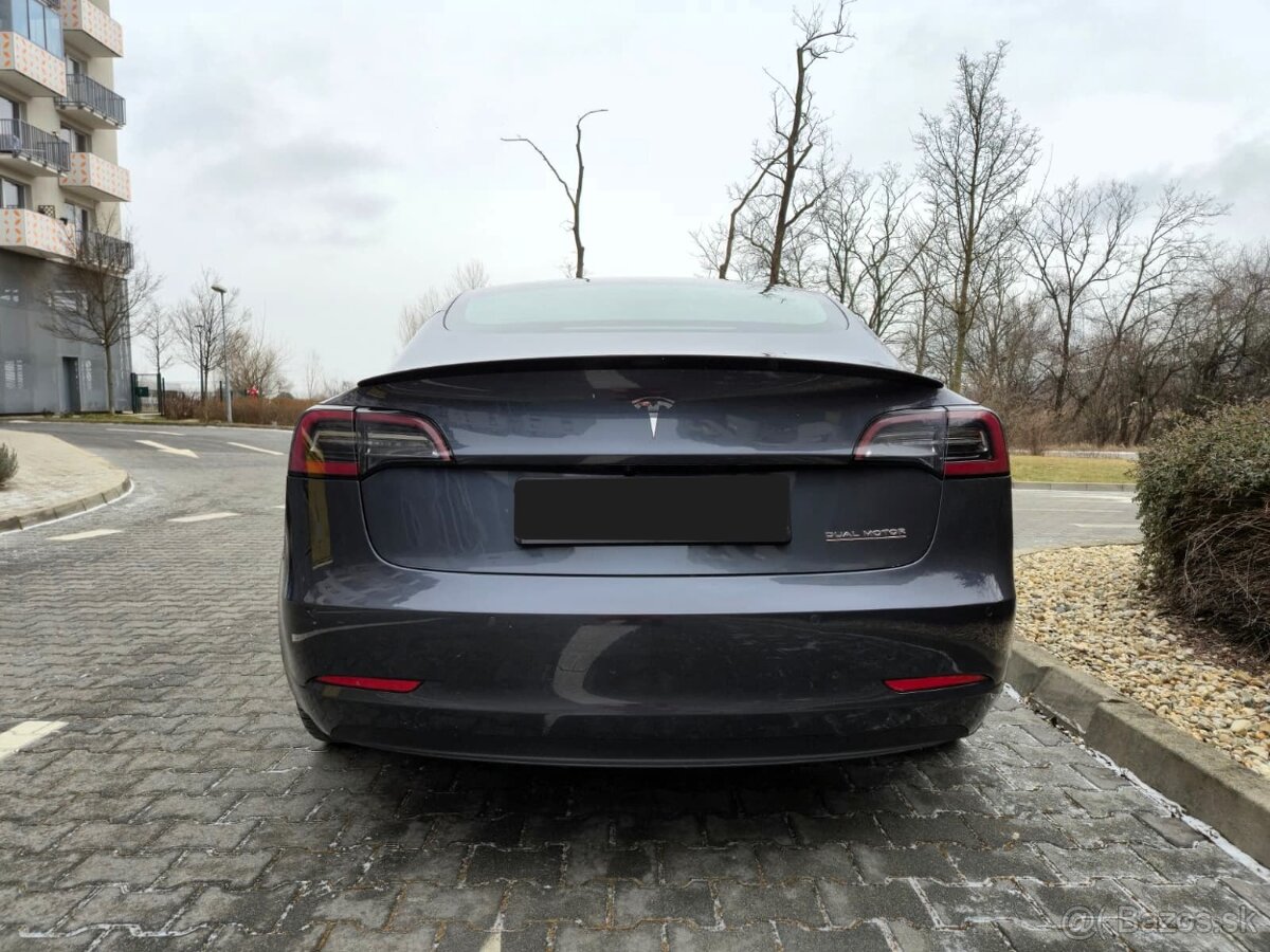 Tesla model 3 Performance (377kw/513k) - 4