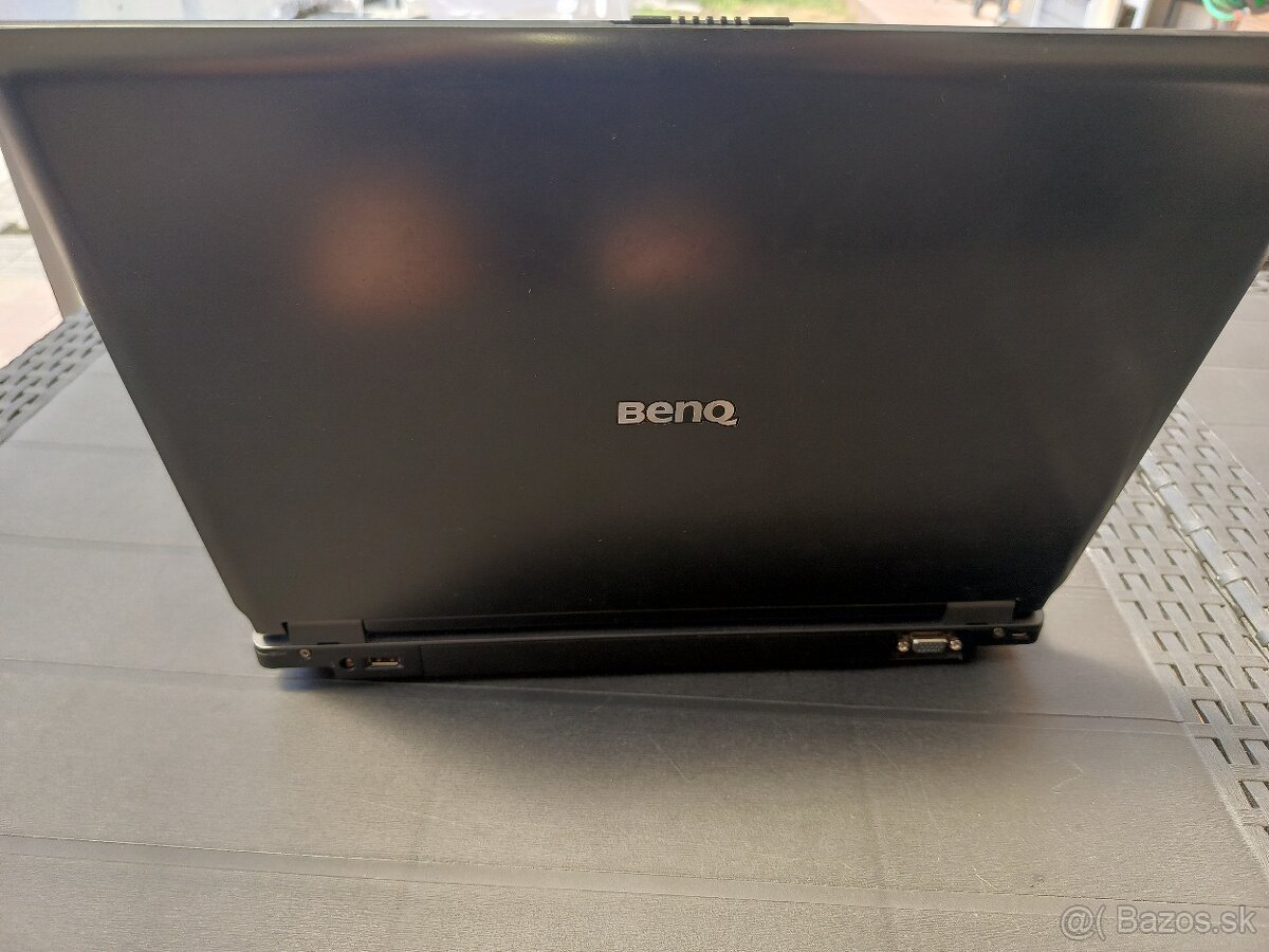 BenQ JoyBook A52E - 4