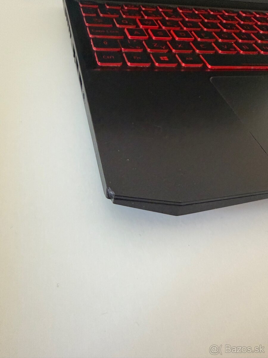 Acer Nitro 5 - 4