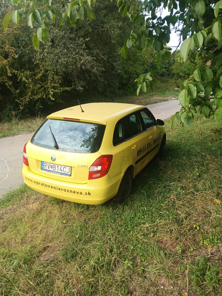 Škoda fabia II - 4