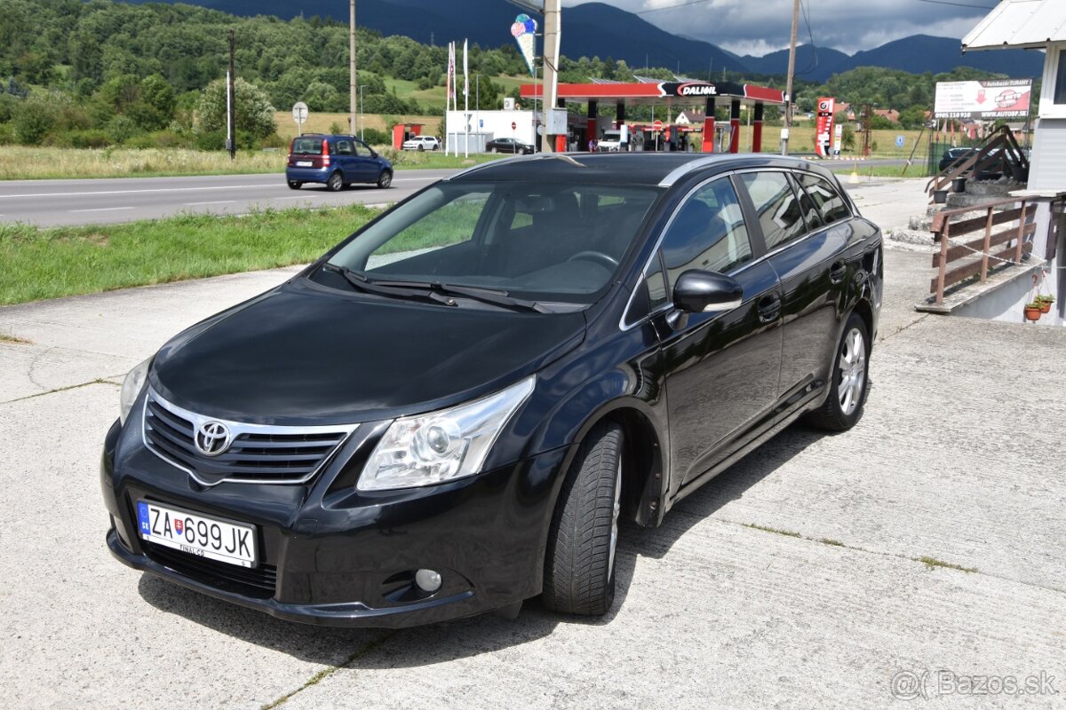 Toyota Avensis Combi - 4