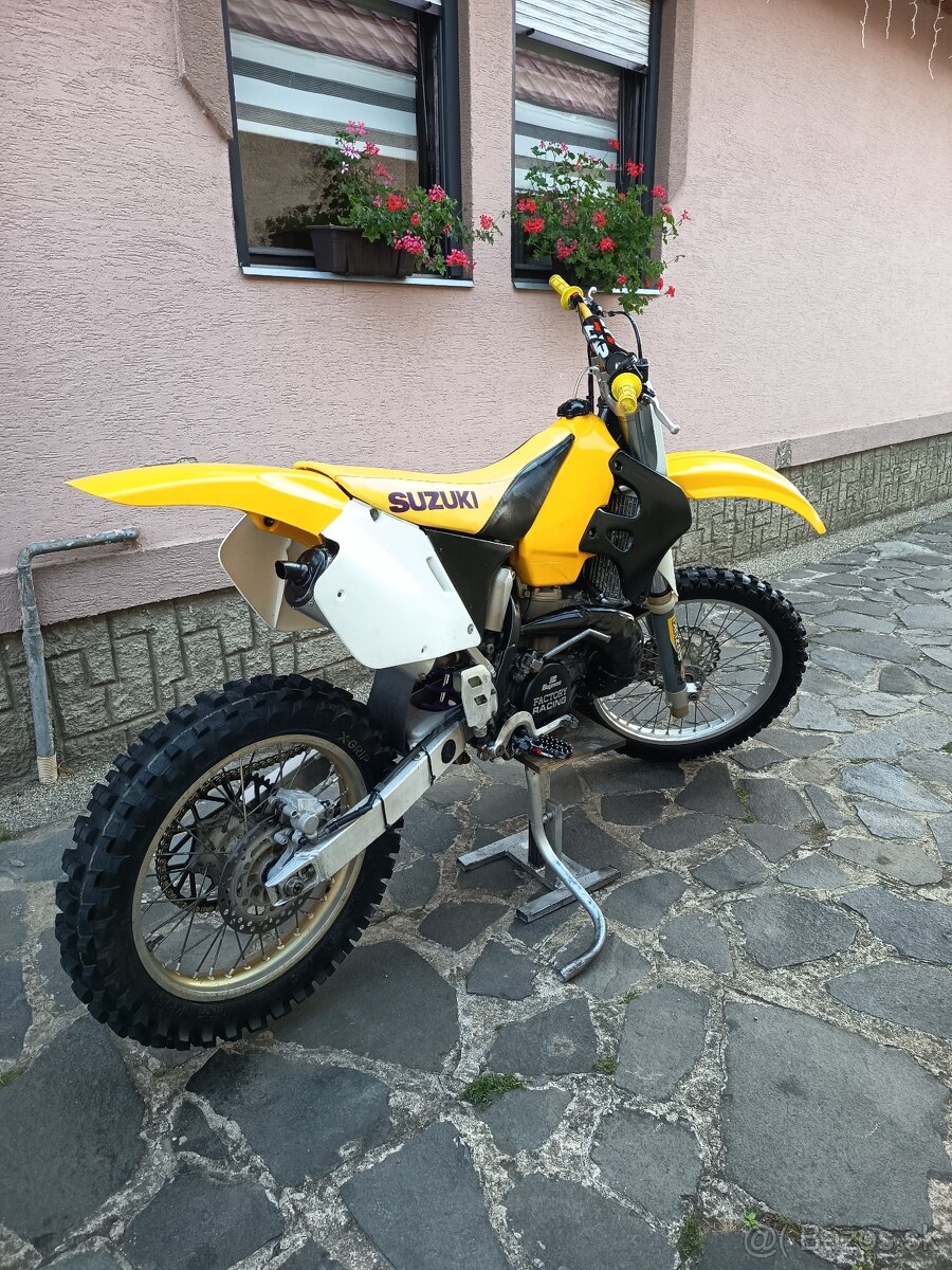 Suzuki RM 250 2t