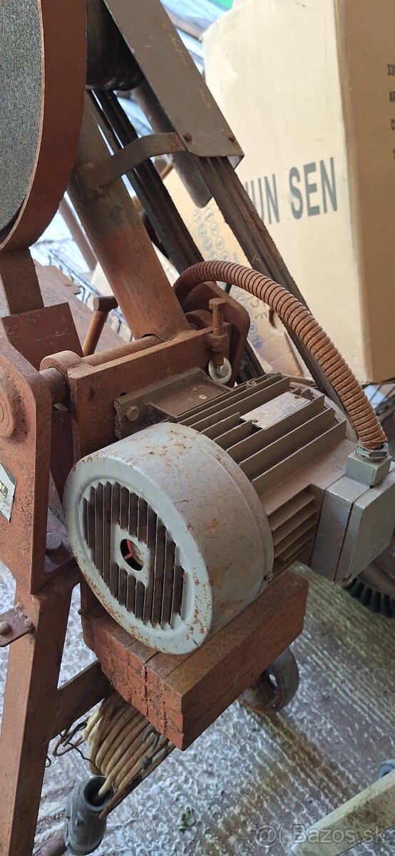 STOLOVA ROZBRUSOVACKA - 4