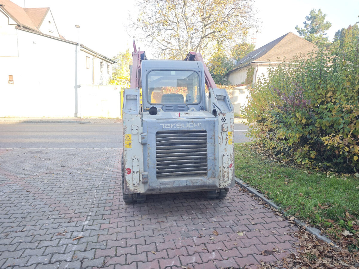 Pásový nakladač Takeuchi TL8 Bobcat T650 Caterpillar - 4