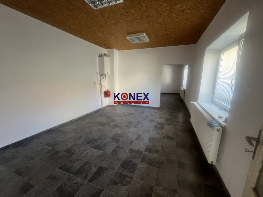 PODNIKATEĽSKÝ OBJEKT/OBCHODNÉ PRIESTORY v CENTRE Sečoviec - 4