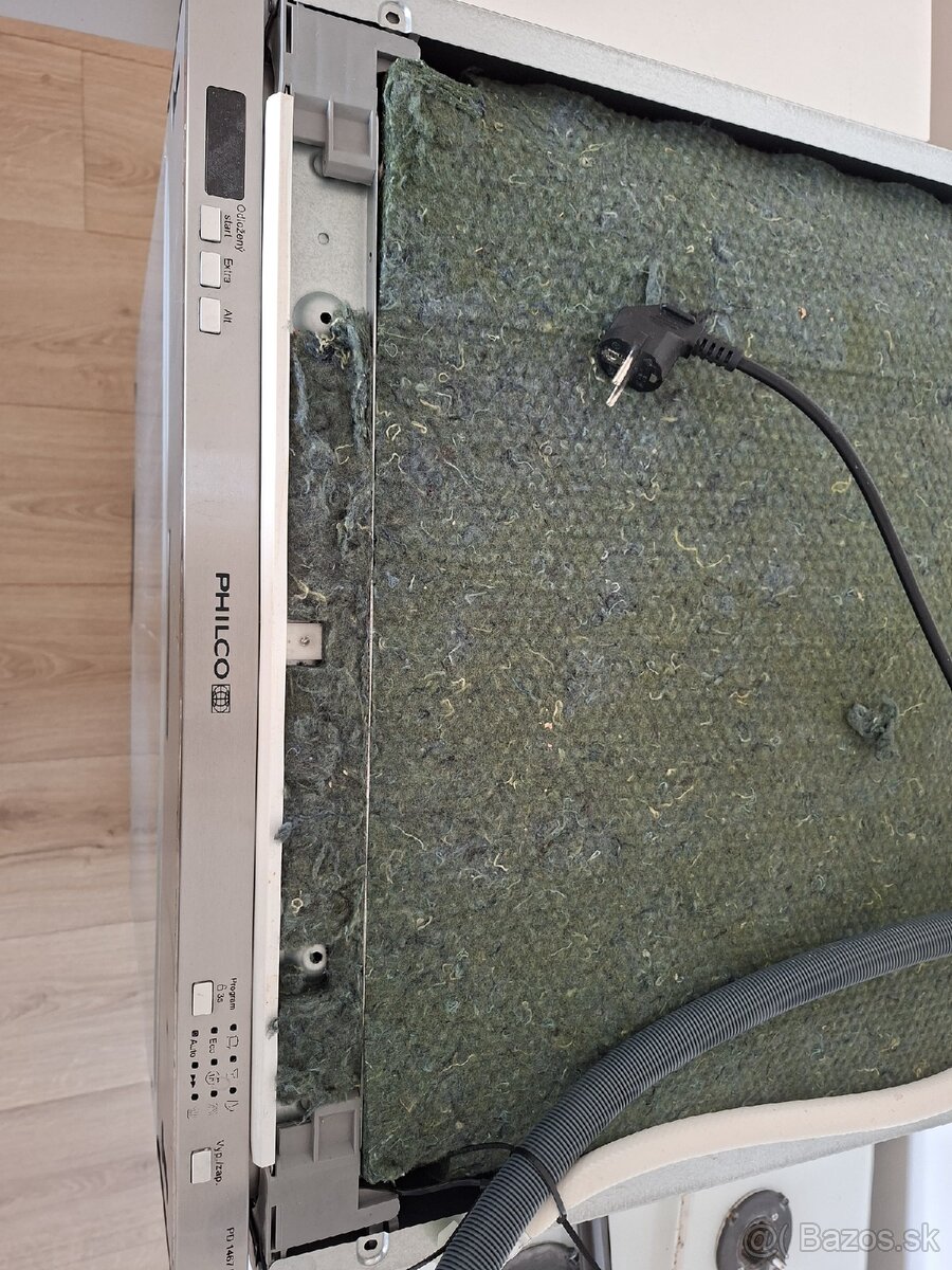 Predám funkčnú umývačku riadu Philco - 4