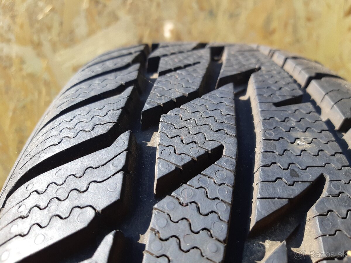 185/60 r15 zimne pneumatiky - 4