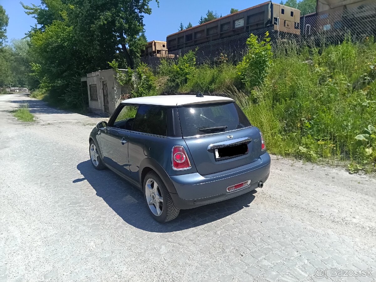 MINI Cooper One R56 - 4