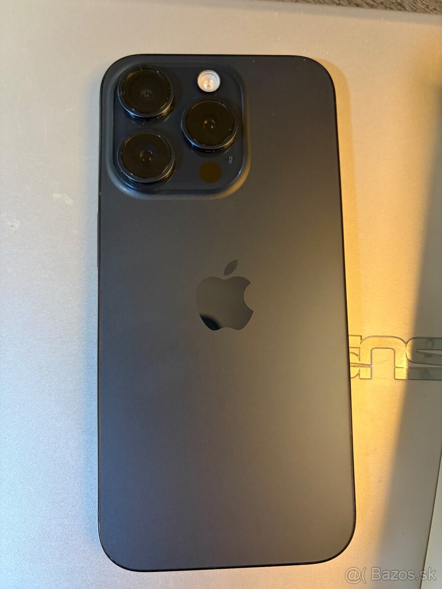 iPhone 15 Pro 256GB - 4
