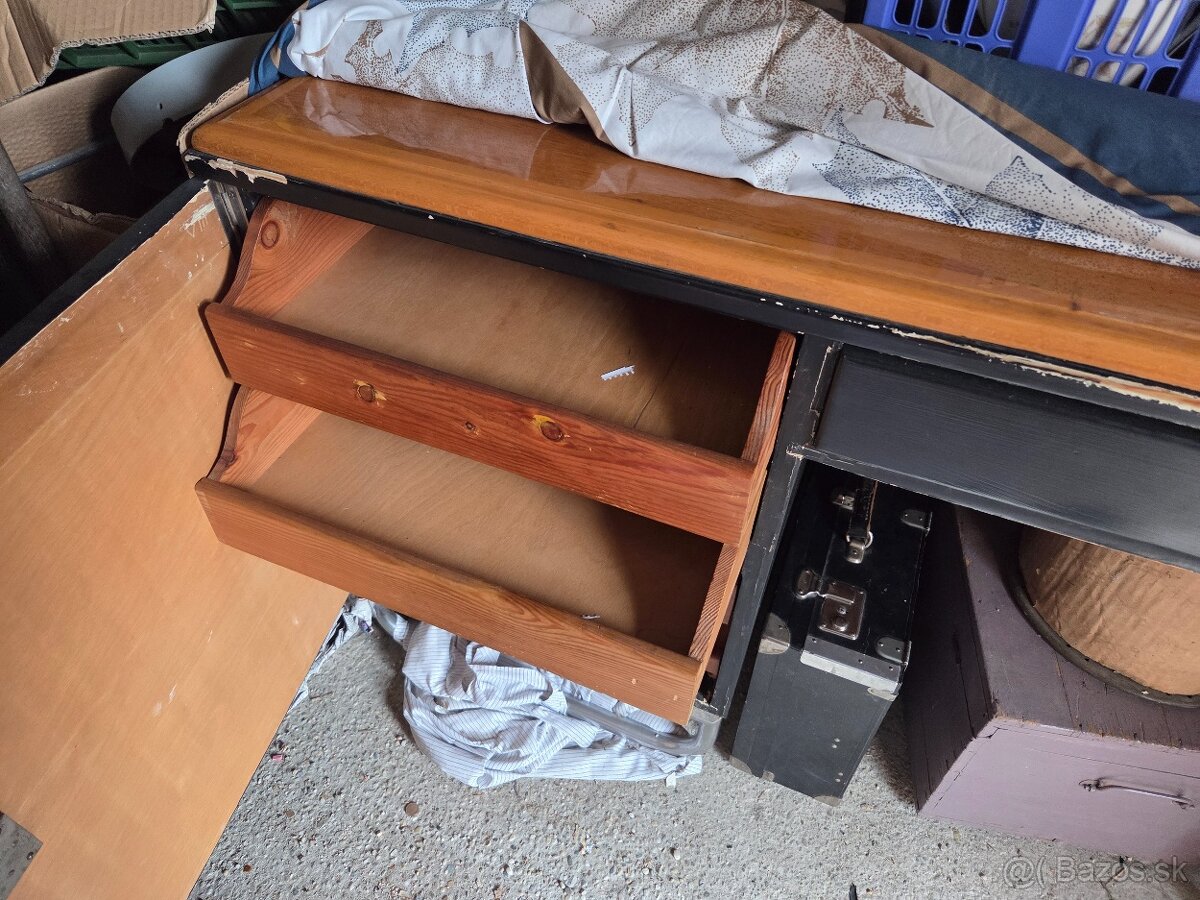 Písací chrómový stôl - 4