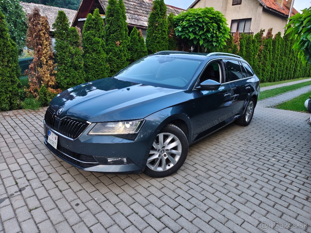 Škoda Superb combi STYLE DSG model 2018 - 4