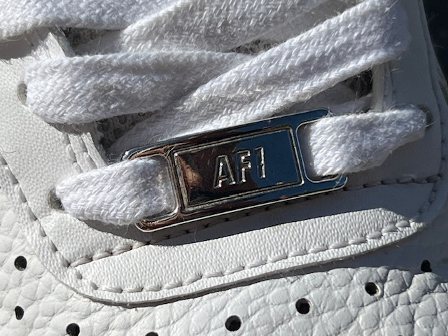 NIKE AIR FORCE - 4