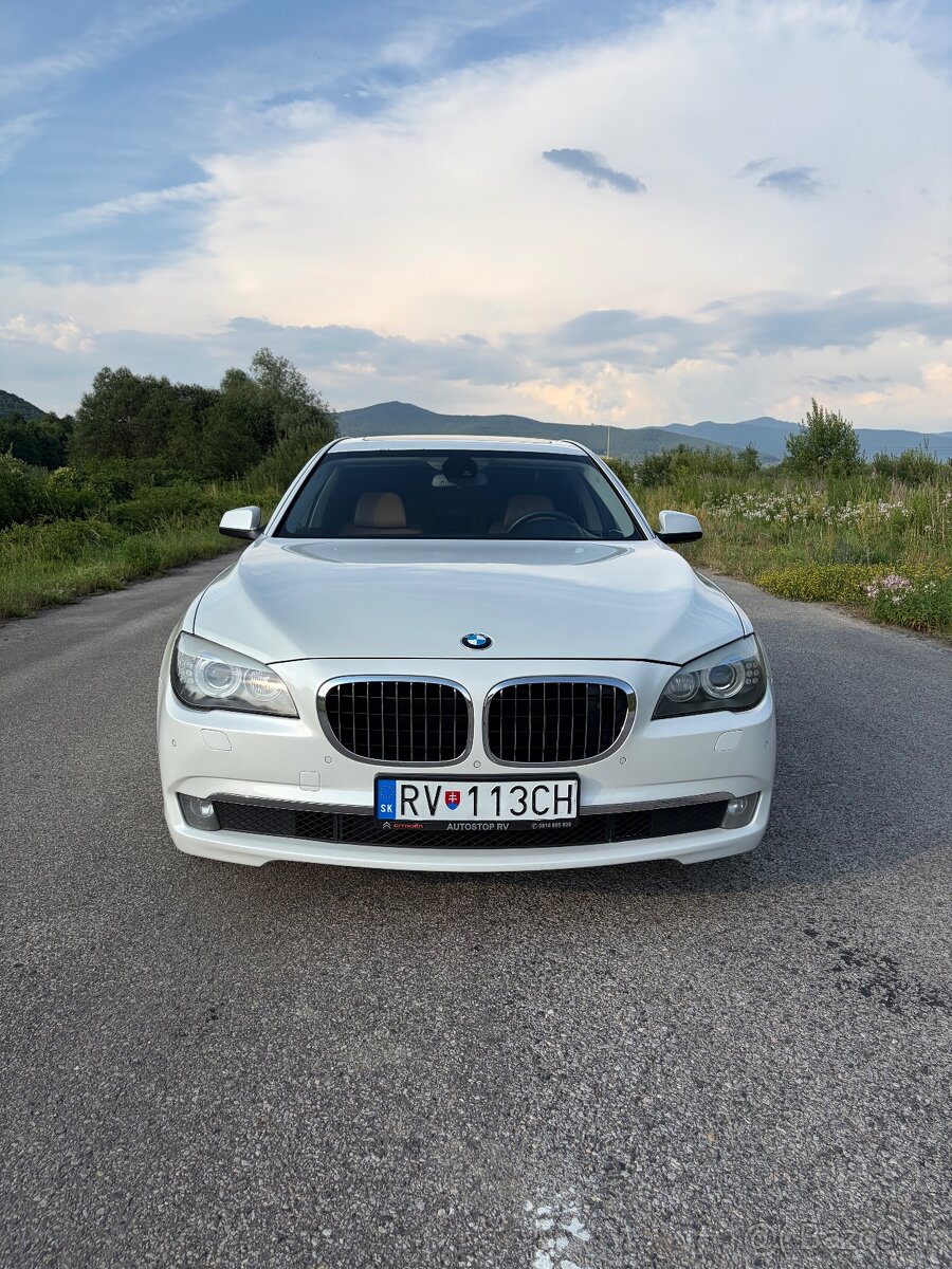 BMW Rad 7 – elegantný sedan v TOP výbave - 4