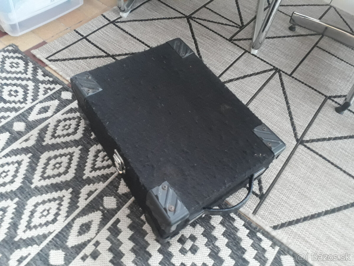 Case, kufre retro na repas - 4