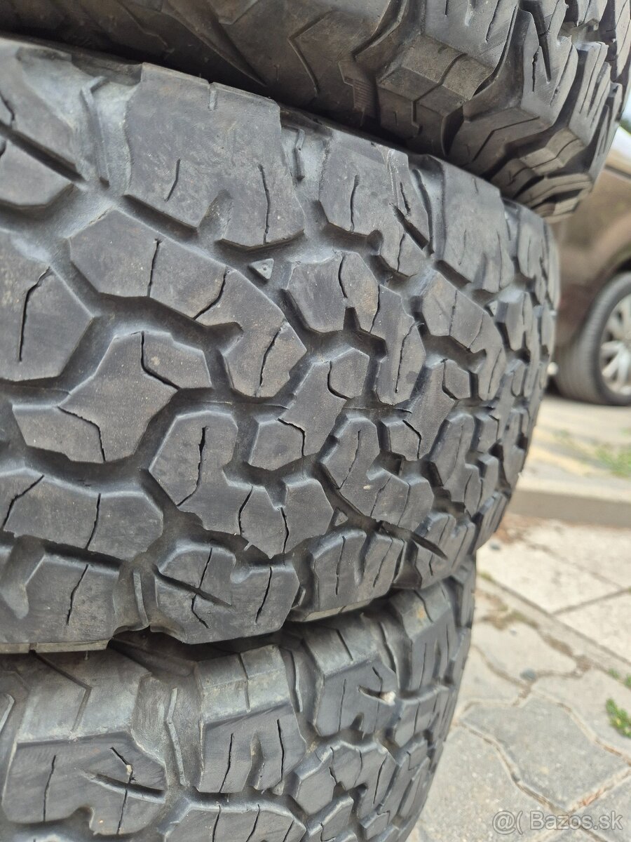 215/65 r16 BF Goodrich - 4