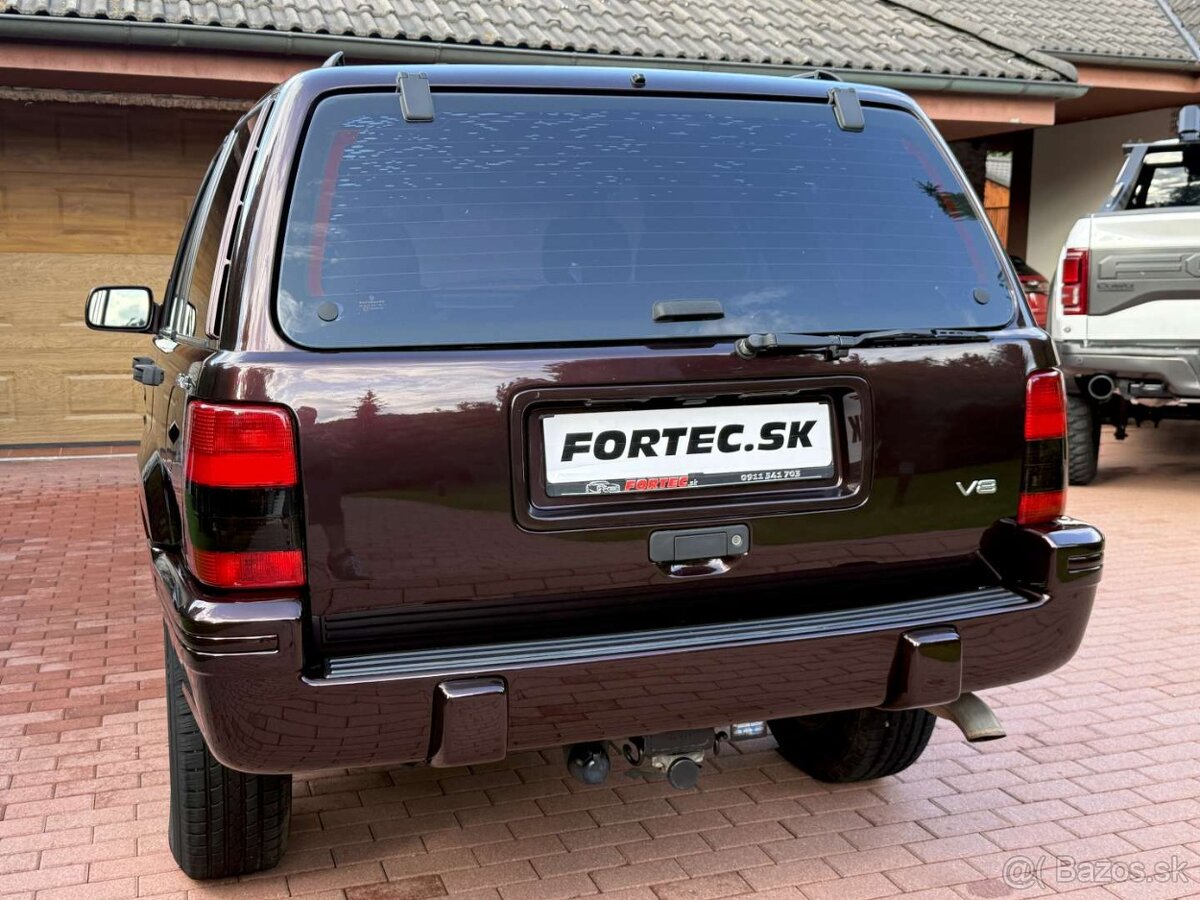 JEEP GRAND CHEROKEE 5,2i - 4