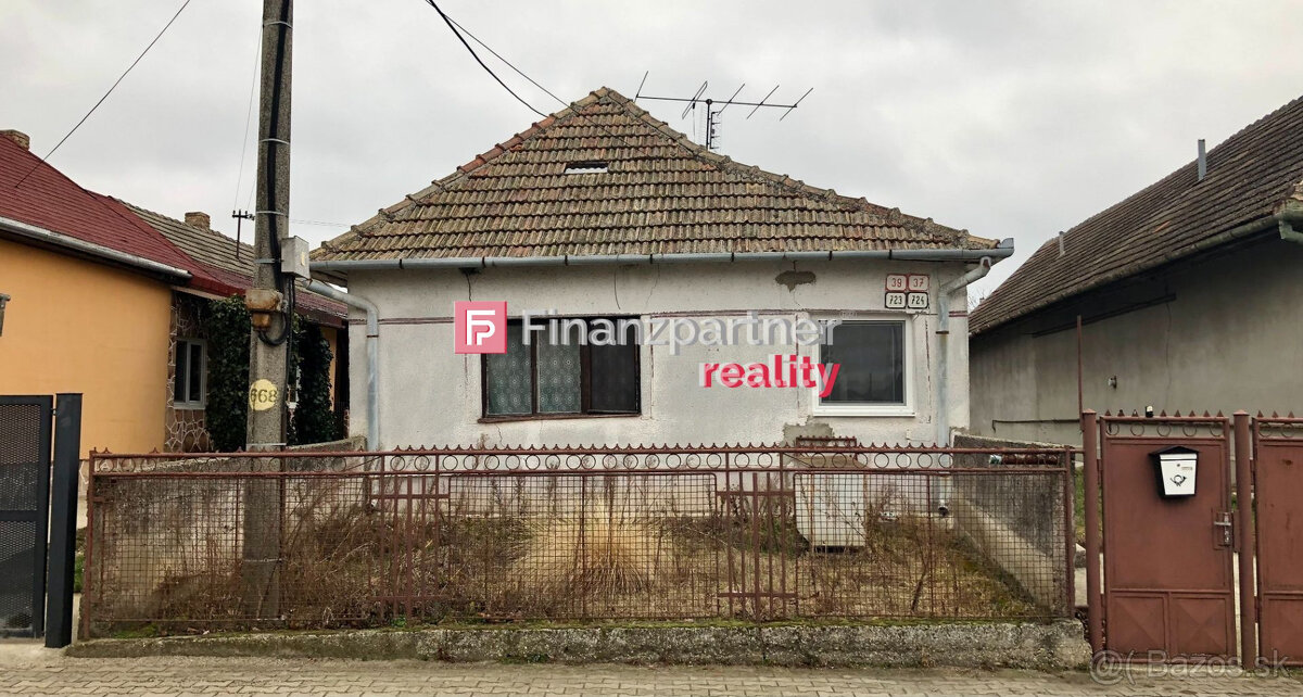 Exkluzívne Vám ponúkame na predaj rodinný dom v Tvrdošovcia - 4