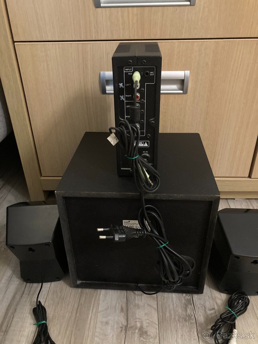 zostava herných 2.1 reproduktorov Genius - 4