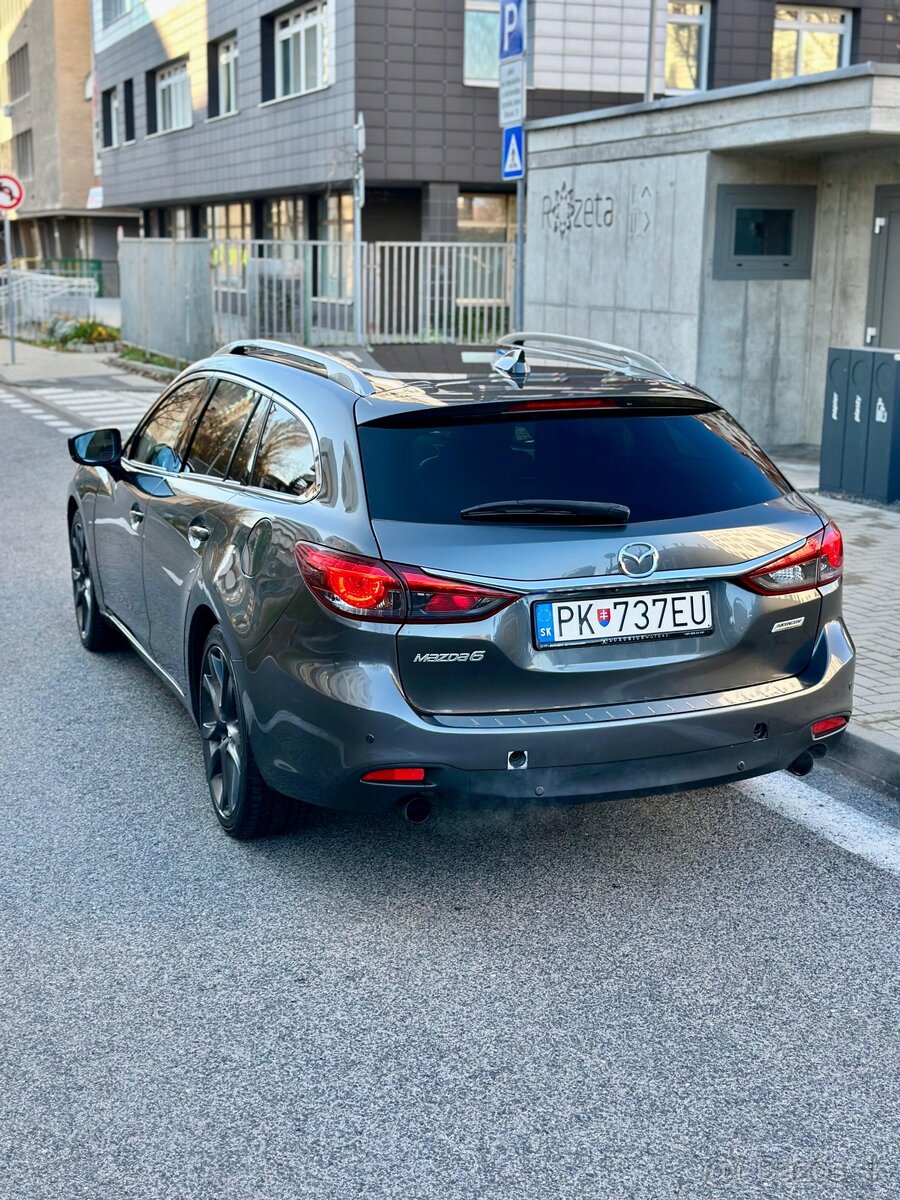 Mazda 6 - 4