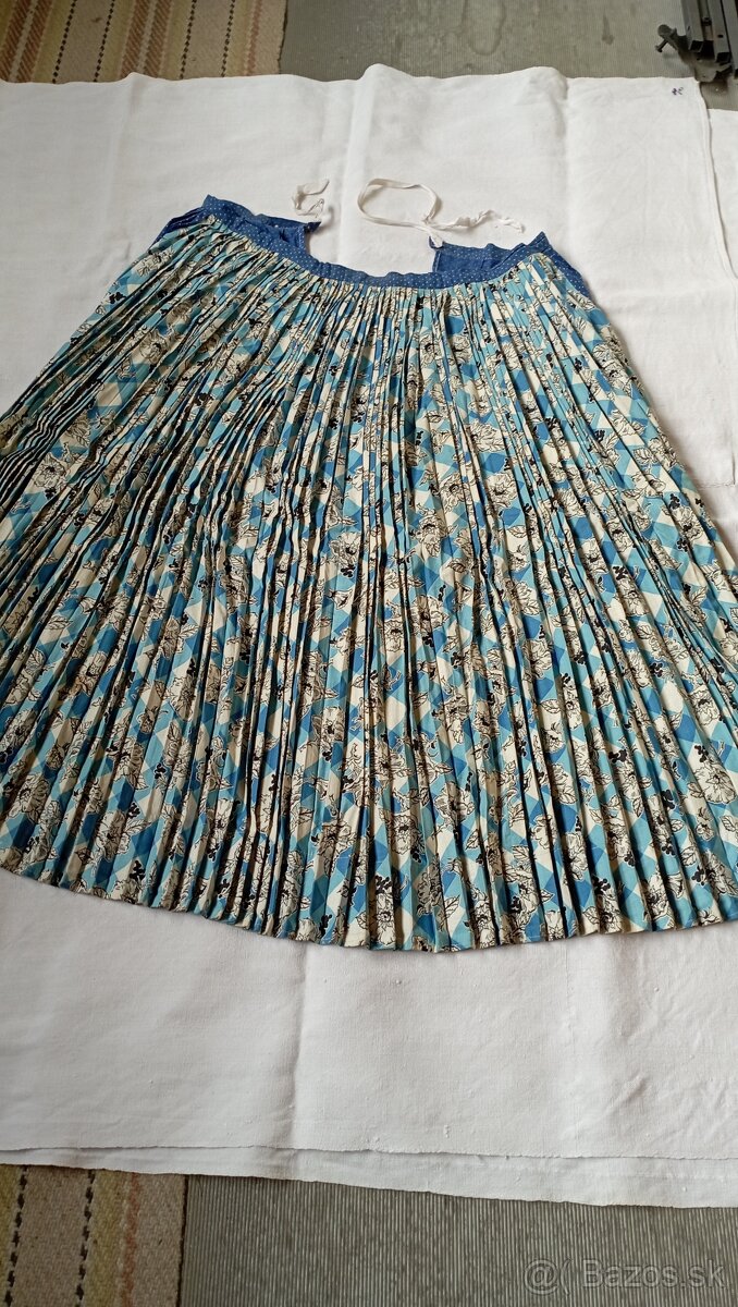 Krojová sukňa -súčast kroja - 4