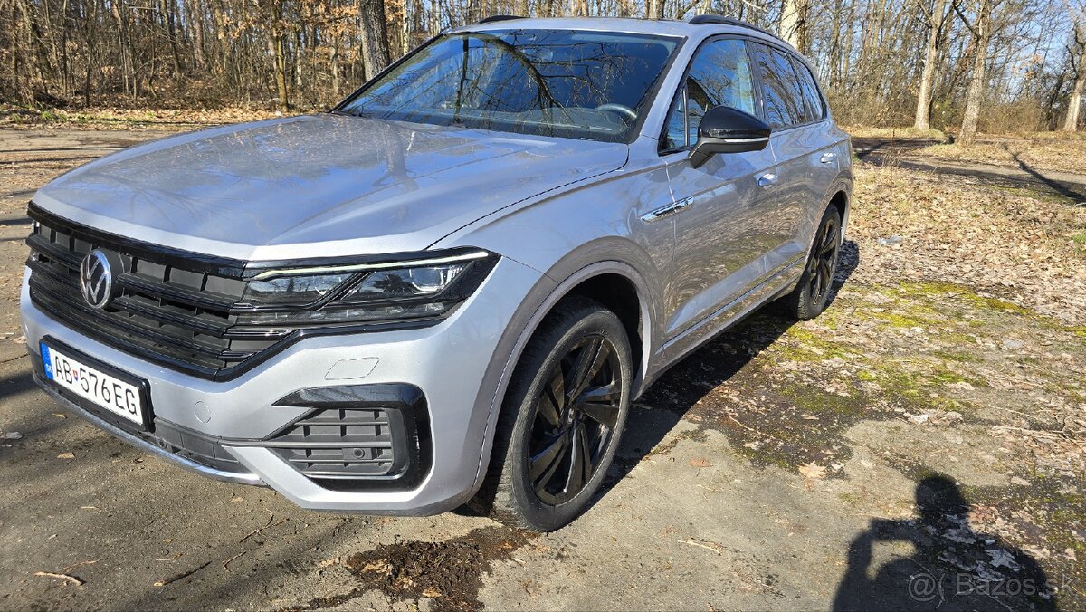 VW Touareg R-line 3.0 TDi 4motion - 4