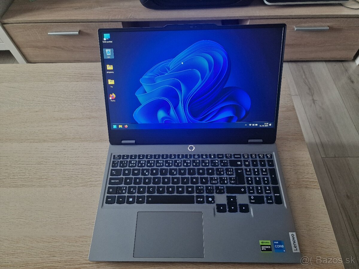 Predam Lenovo loq15 irx10(rtx 5050) - 4