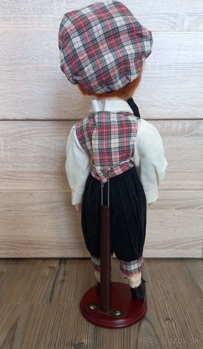 Keramicka babika so stojanom - rysavy chlapec - 4