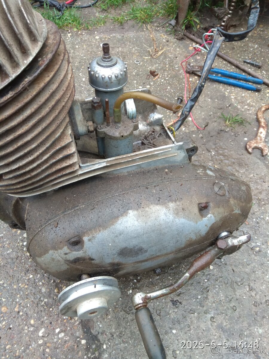 Jawa 250 panelka motori - 4