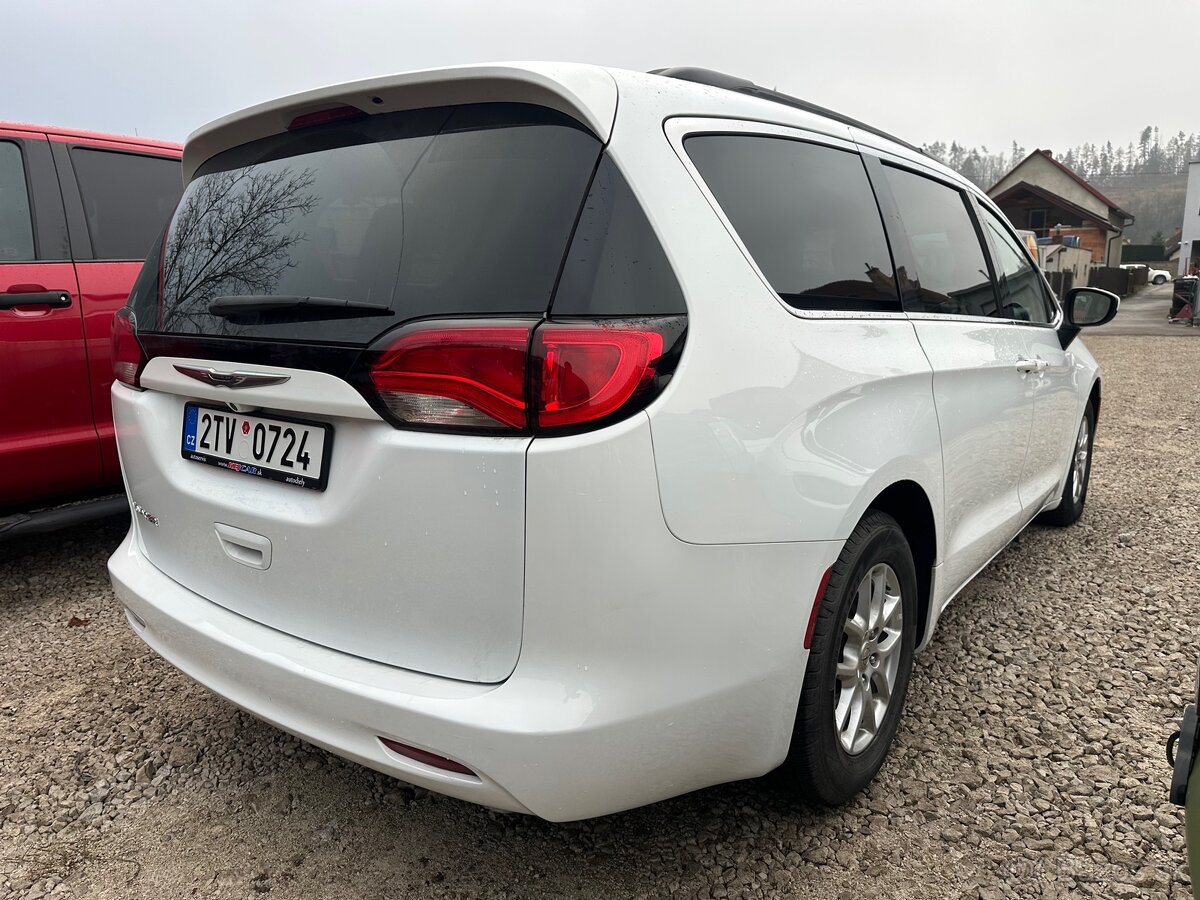 2021 Chrysler Voyager Pacifica 3,6 V6 7-miestny - 4