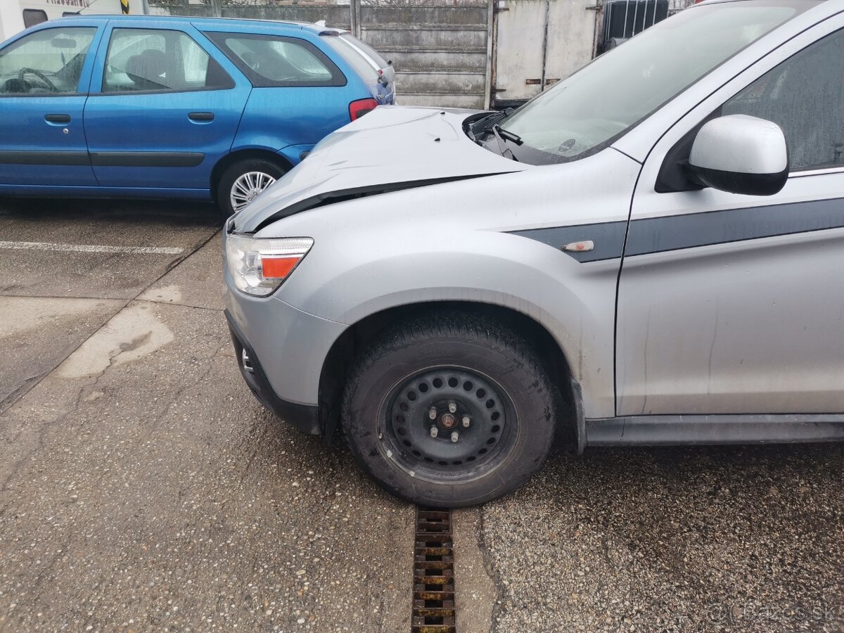 Predam havarovane Mitsubishi Asx - 4