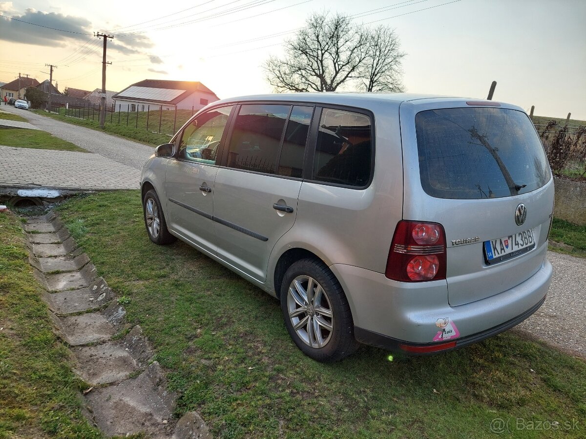 Volkswagen Touran 1.9 TDi - 4