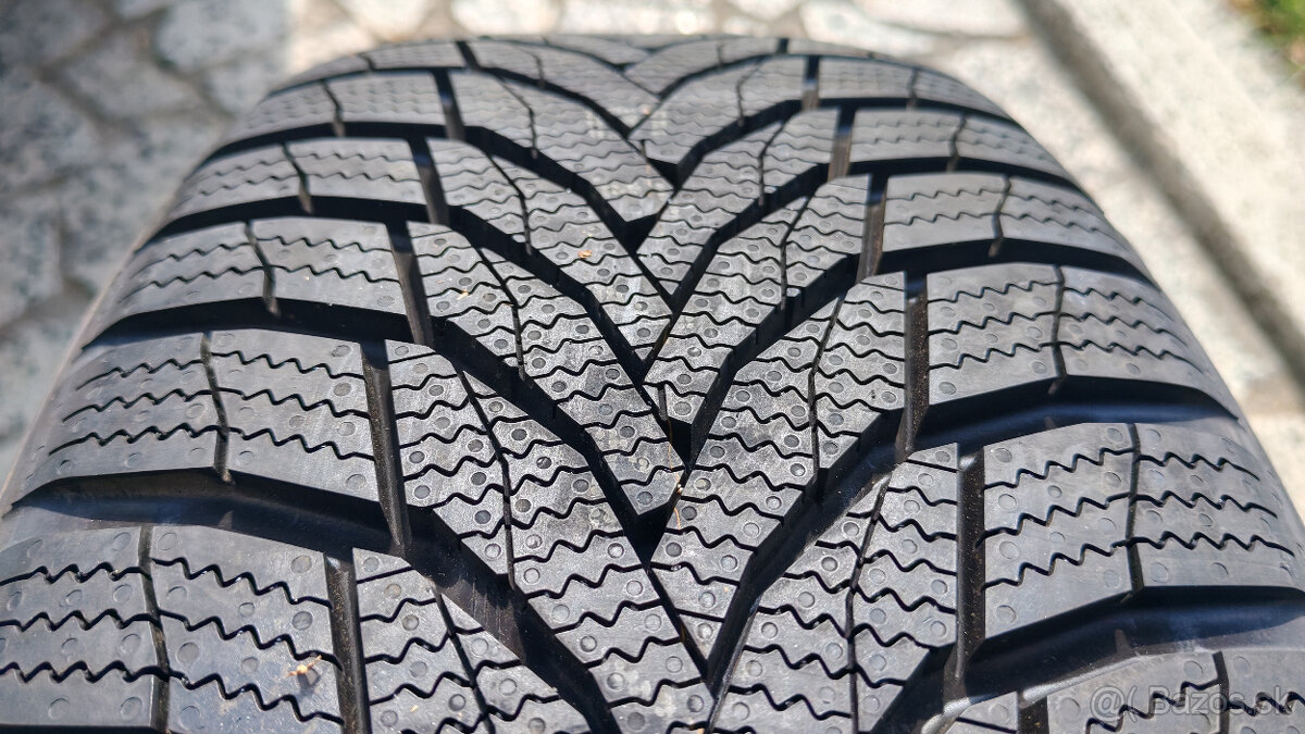 Zimné pneu 205/55 R17 --- NEXEN - 4