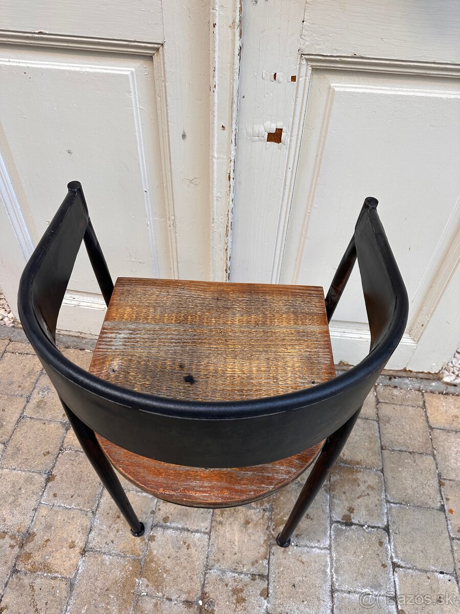 Kaviarenska stolička - 4