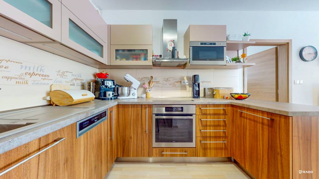 RADO | 4i byt s terasou a parkovaním v tichej časti Rovinky - 4