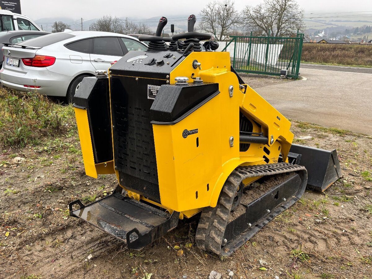 Mini nakladac 2024 - 4