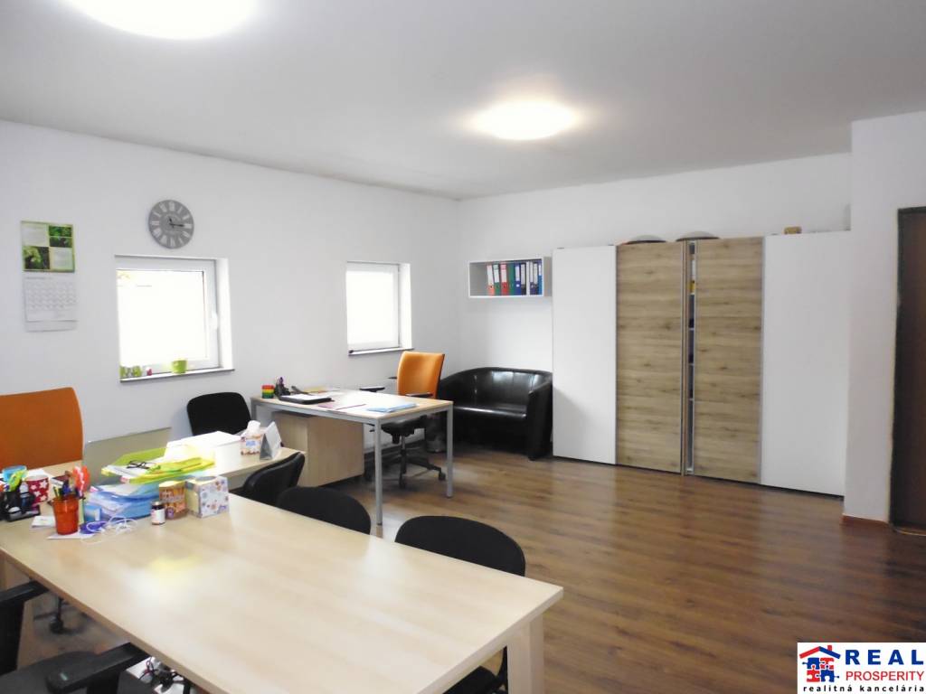 ČAPAJEVOVA: 31 m2 -nebytové priestory s UMÝVADLOM -1.posch. - 4