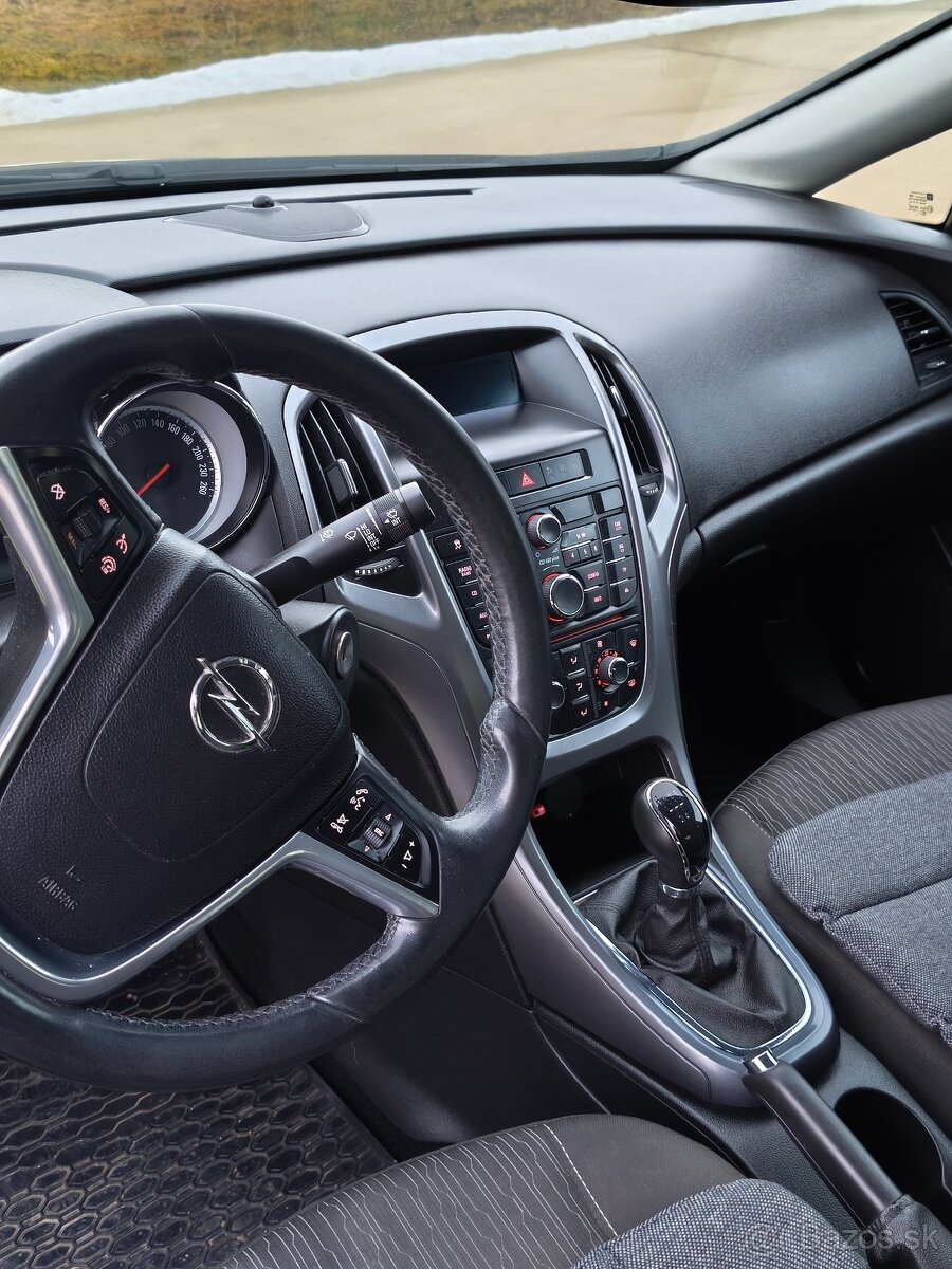 Opel Astra sedan 2018 - 4