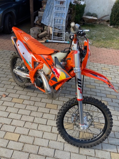 KTM 250 model 25 ako nová - 4