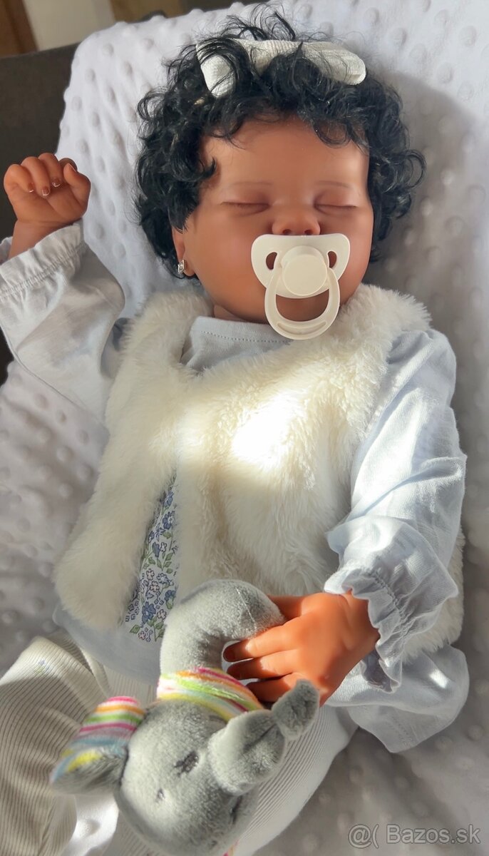 Realistická bábika Aisha - 4