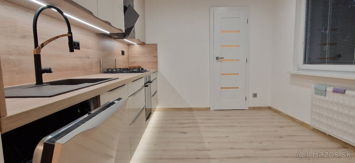 REALFINN EXKLUZÍVNE PREDAJ - LUXUSNÝ 2 IZBOVÝ BYT - 4