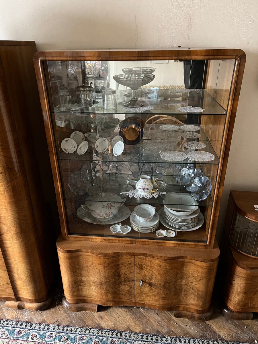 Jedálenská zostava Jindřich Halabala - 4