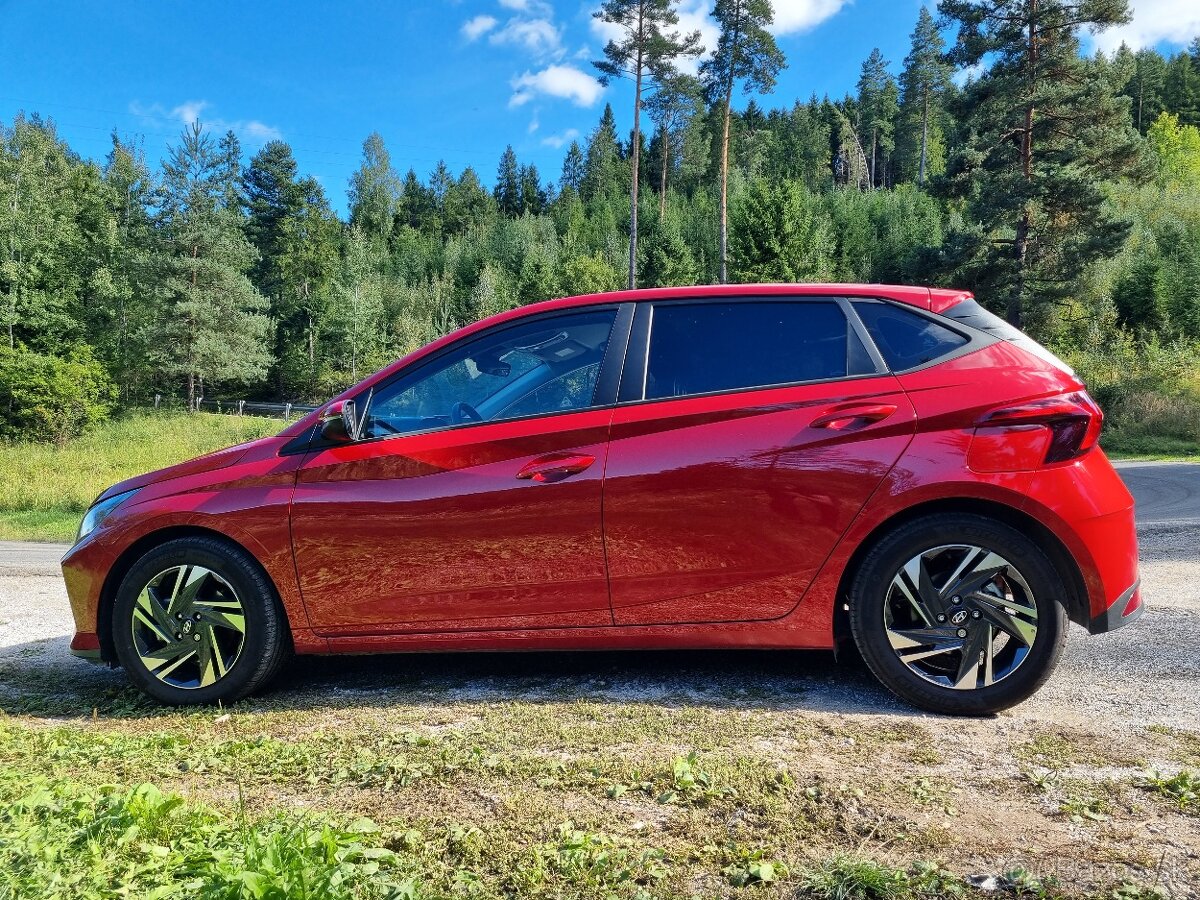 Hyundai i20 Family 7 DCT Červená metalíza 2021 + WINTER PACK - 4