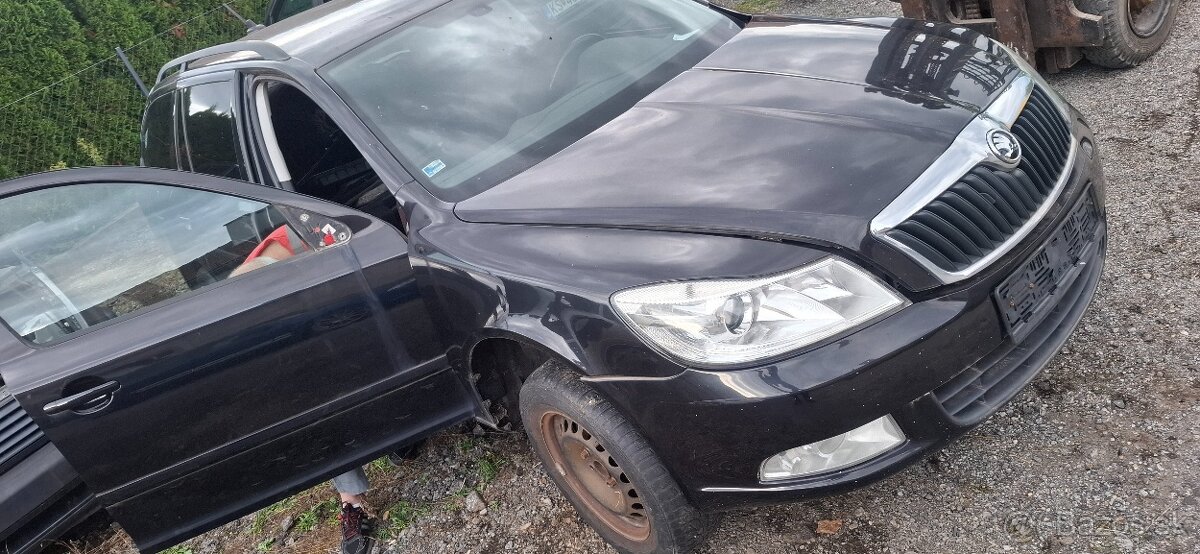 Rozpredám octaviu 2 facelift - 4