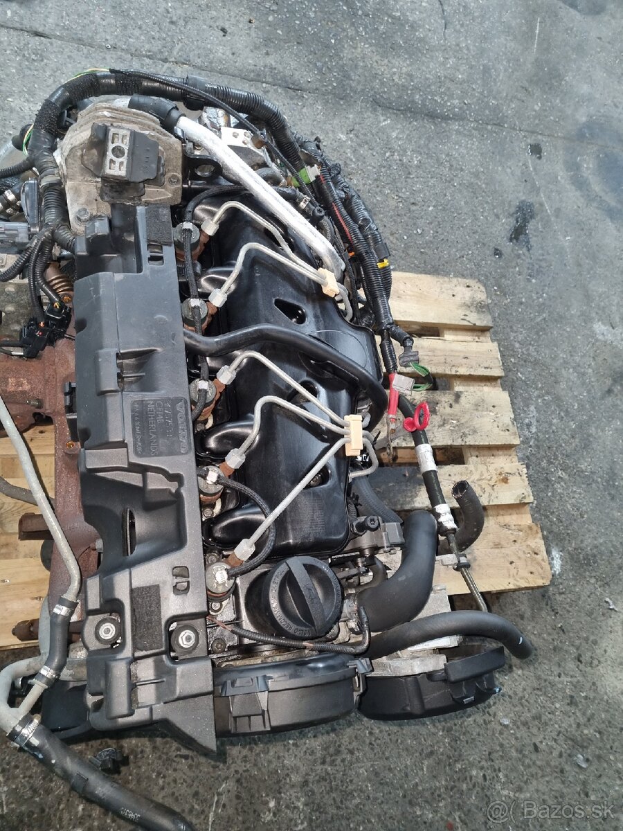 Motor Volvo 2.4 D5244T D5 - 4