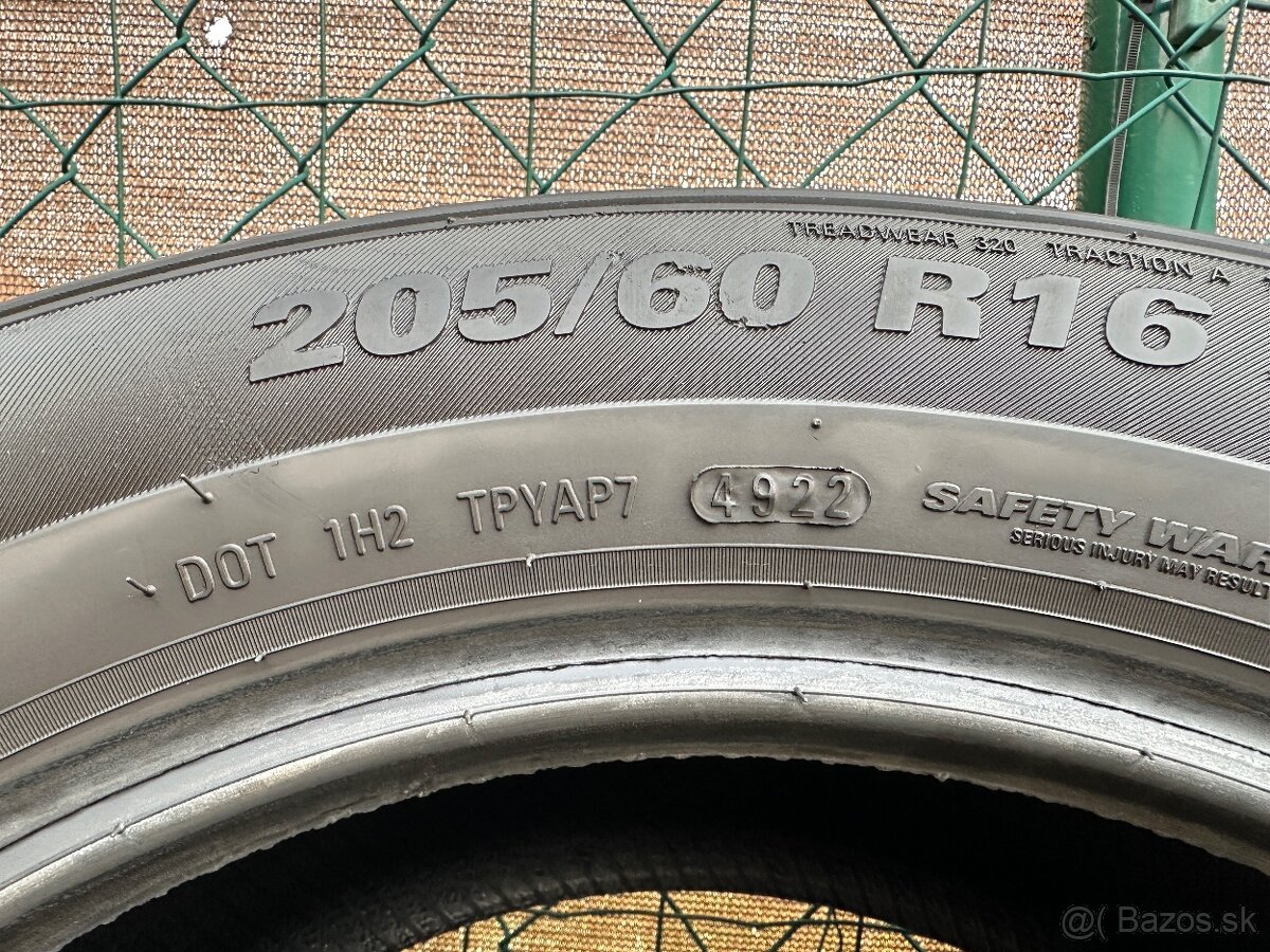 205/60 R16 92V letné KUMHO - 4