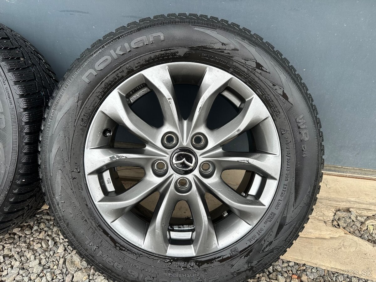 MAZDA R16 215/60 R16 - 4