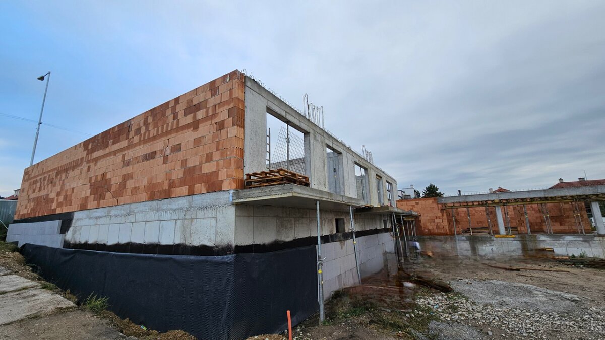 NOVÝ DEVELOPERSKÝ PROJEKT: Rezidencia Krajinská – Svätý Jur - 4